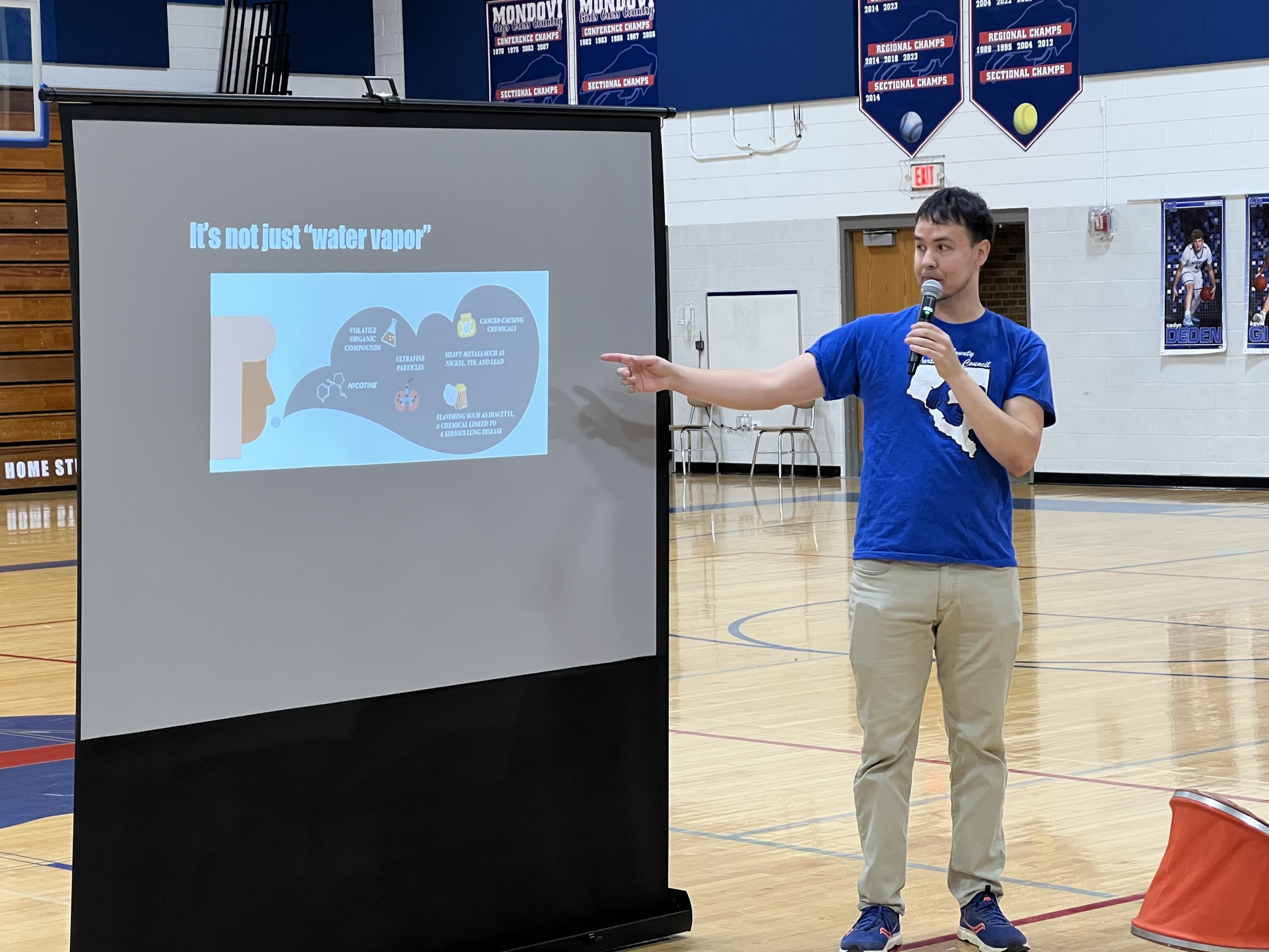 Dylan Smith Teaching about the harmful effects of vaping